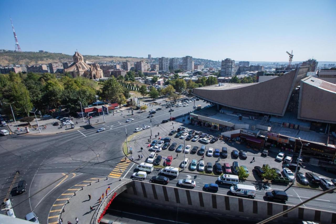 Yereone Hotel Apartment Erivan Exterior foto