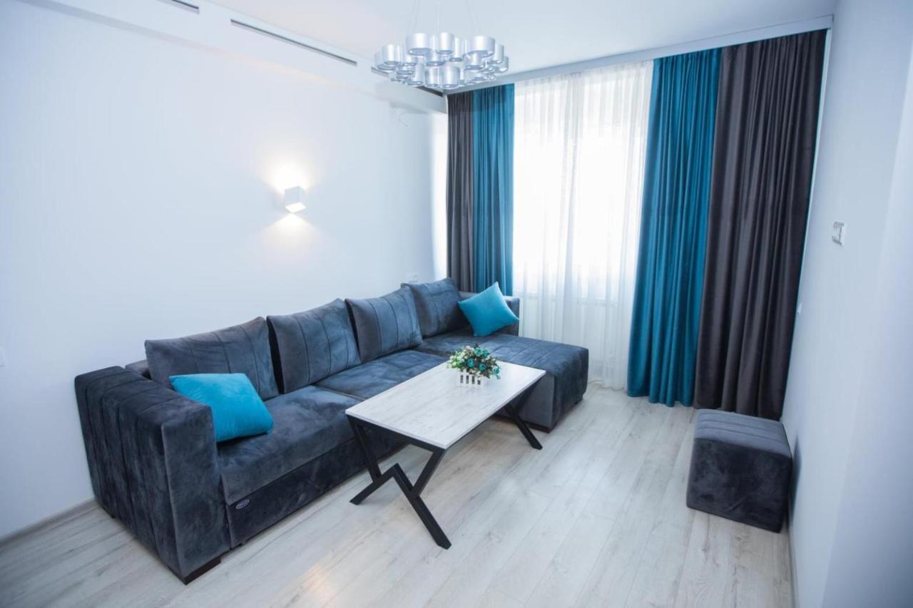 Yereone Hotel Apartment Erivan Exterior foto