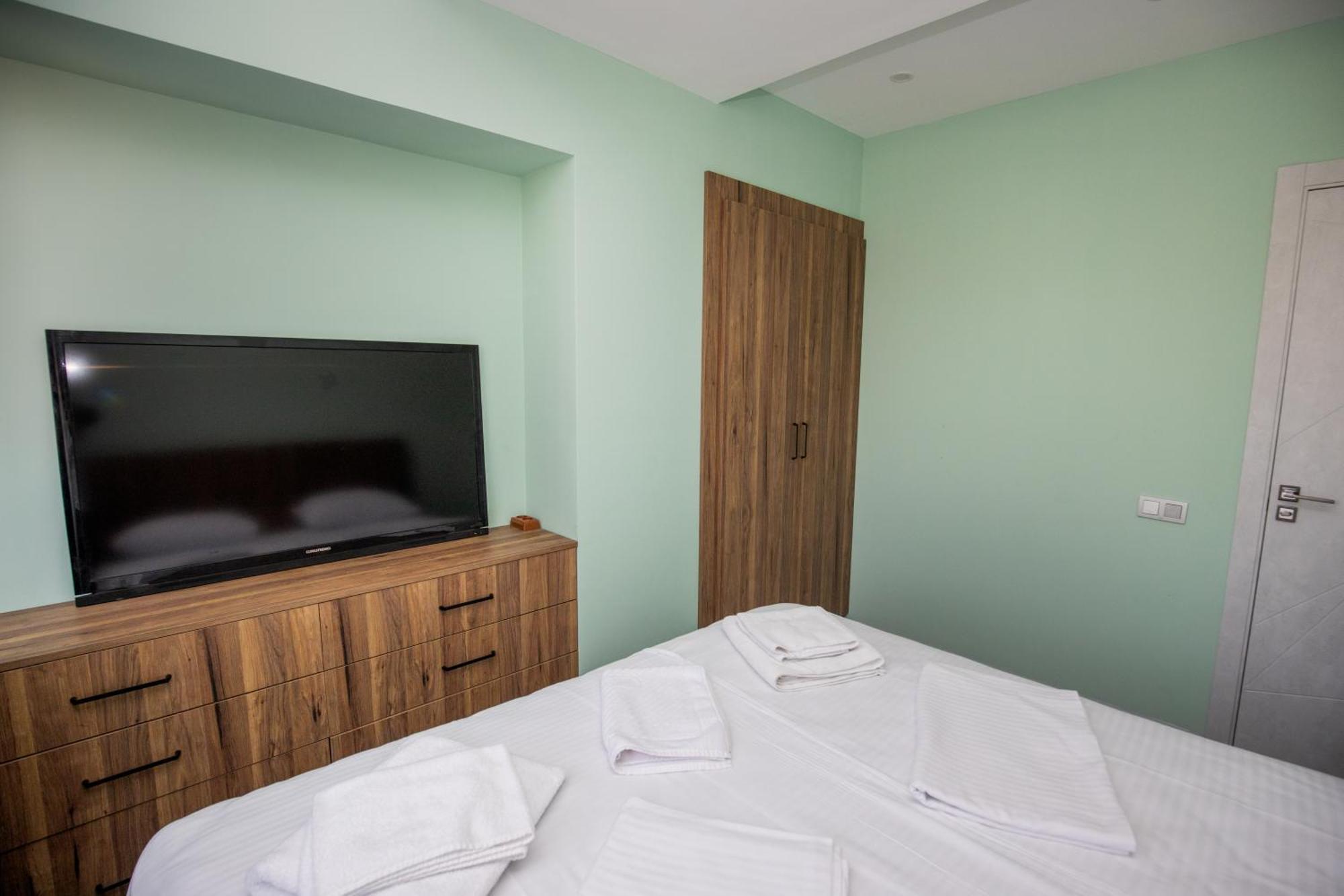 Yereone Hotel Apartment Erivan Exterior foto