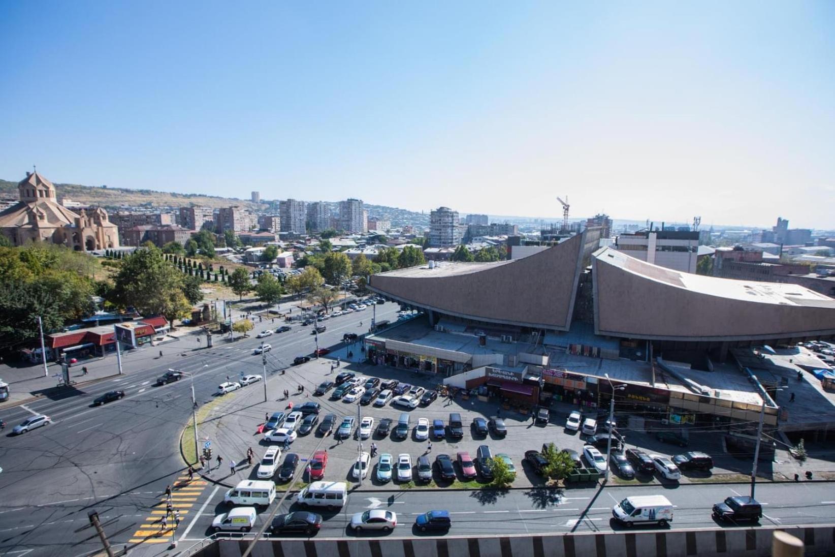Yereone Hotel Apartment Erivan Exterior foto