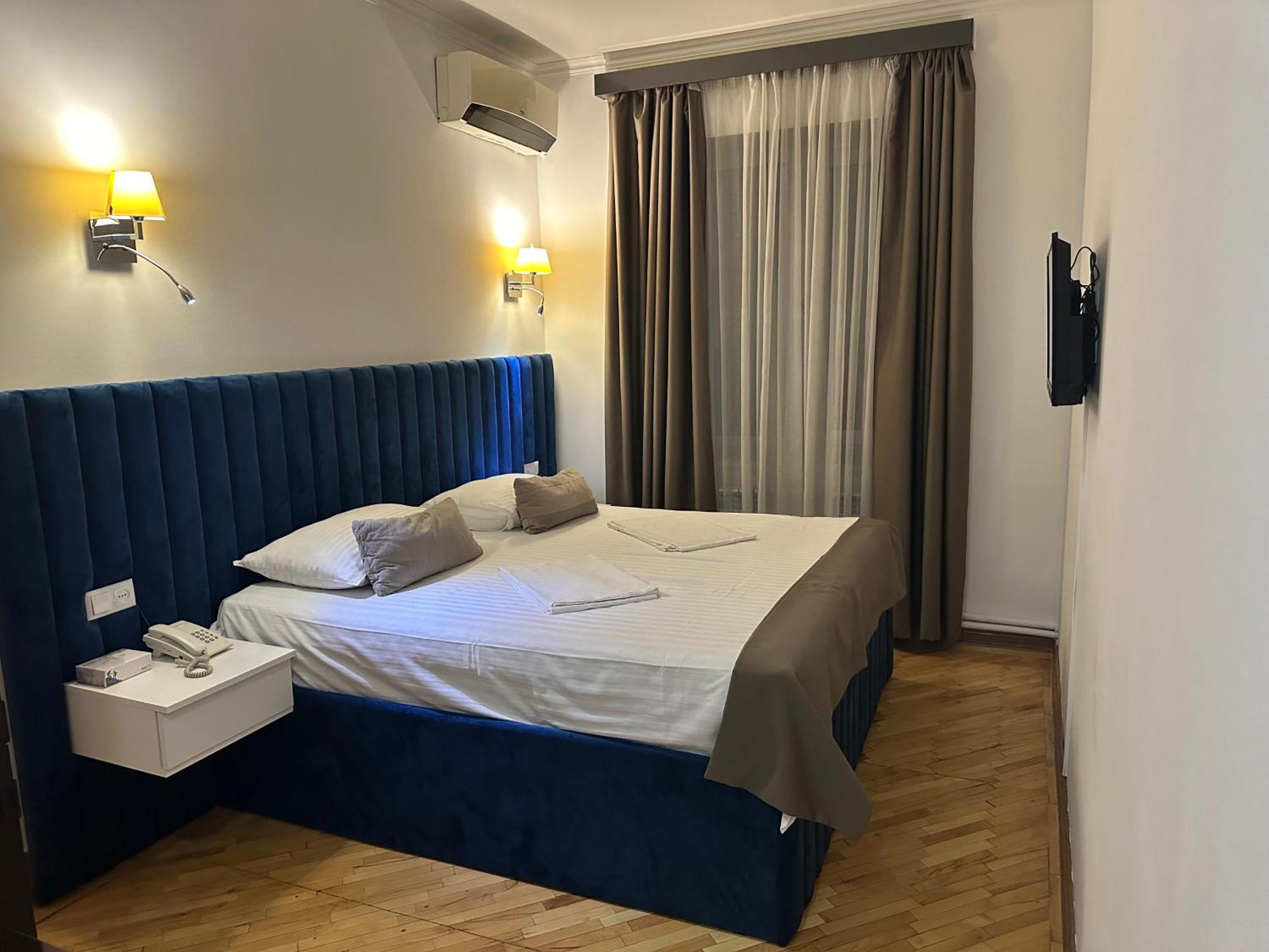Yereone Hotel Apartment Erivan Exterior foto