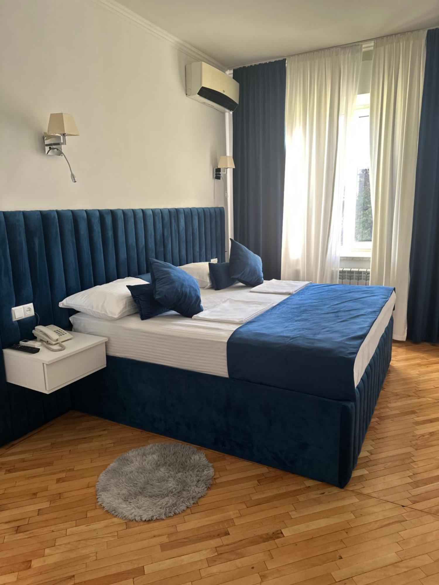 Yereone Hotel Apartment Erivan Exterior foto