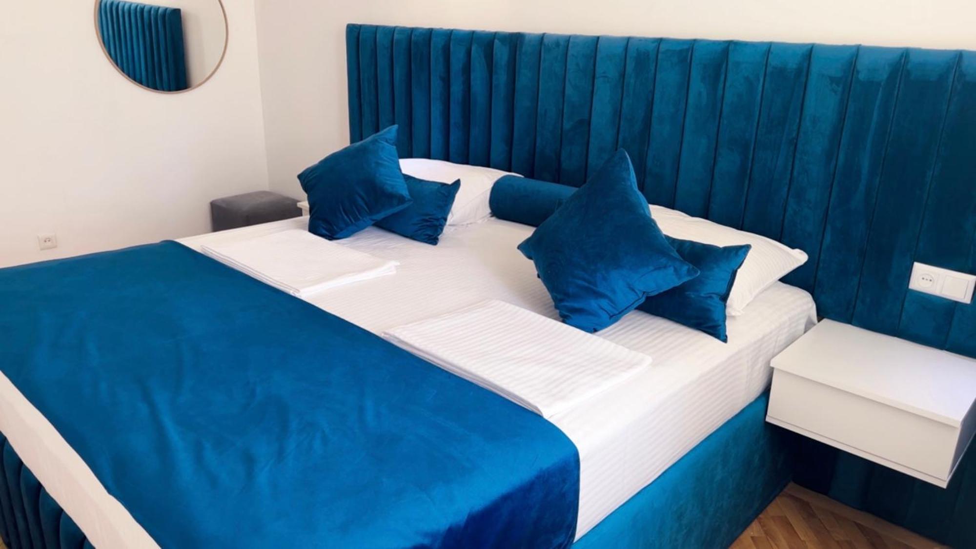 Yereone Hotel Apartment Erivan Exterior foto